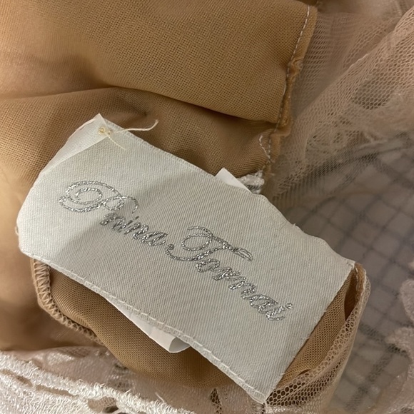 PNINA Tornat wedding gown size 8 - Picture 12 of 16